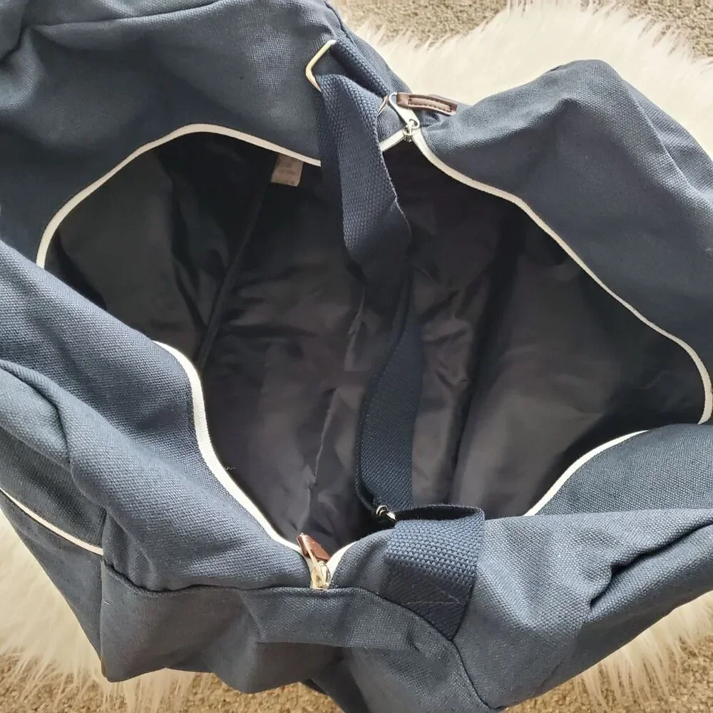 Tommy Bahama Duffel Bag nwot